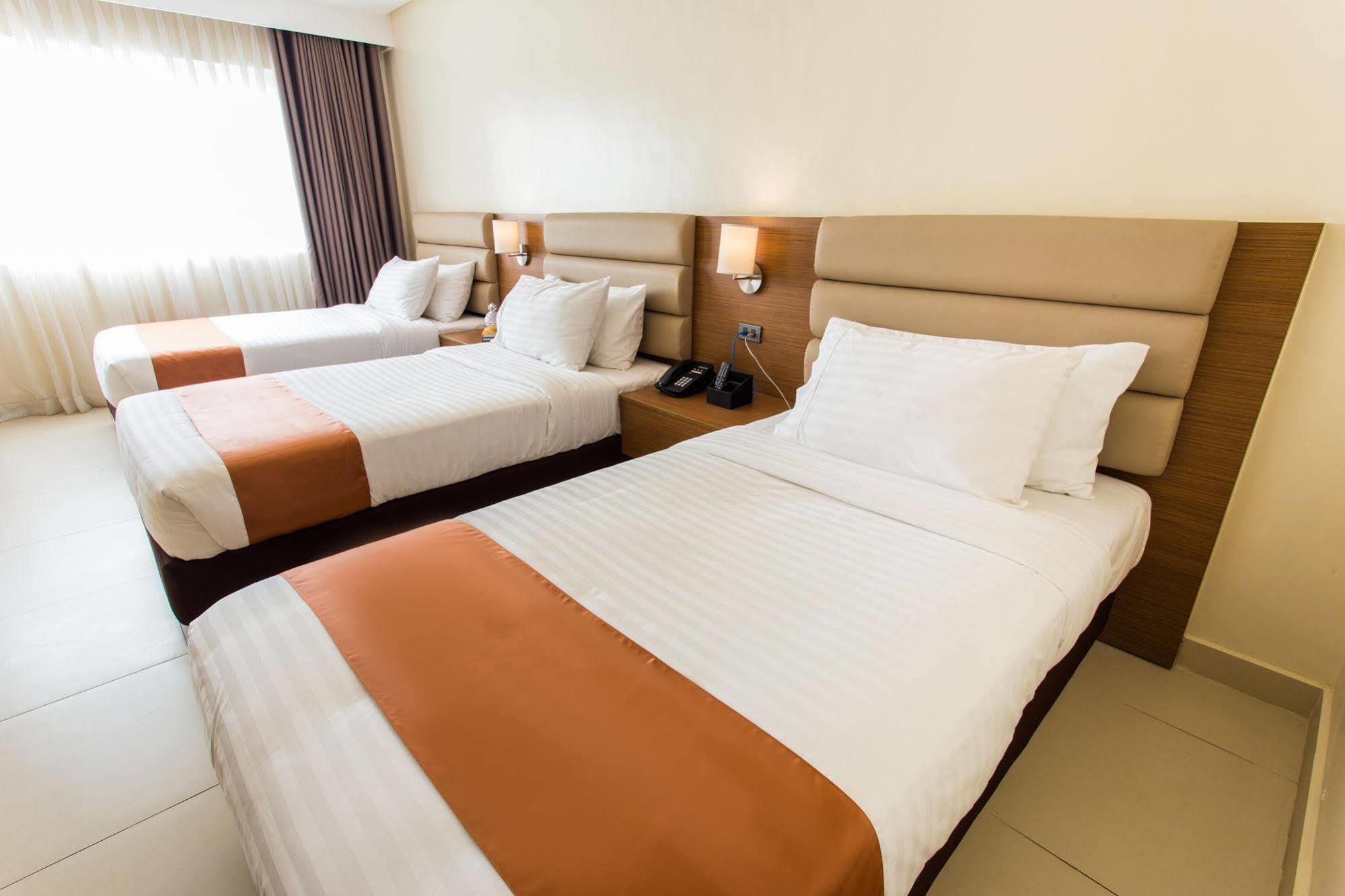 Royce & Casino Hotel